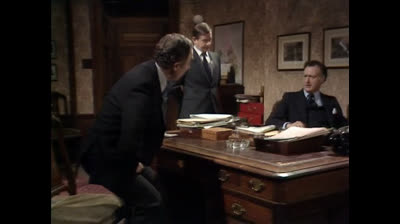 01x03. Campaña de ahorro (Si, Ministro). Yes, Minister (1980)